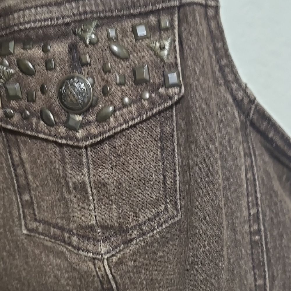 DG2 by Diane Gilman Brown Denim Vest Sleeveless Casual M - Picture 3 of 10